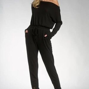 Elan Women's Jules Off The Shoulder Long Sleeve Jumpsuit